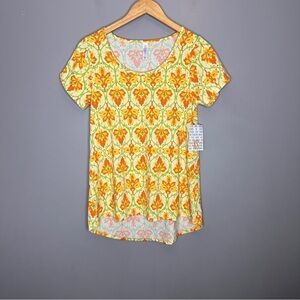NWT Lularoe Tropical print Classic tshirt
